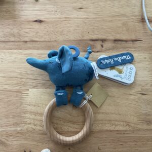 Wooden elephant ring rattle 0+